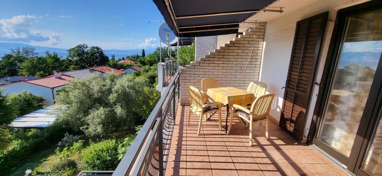Apartments Italo By El-Pi Tours Нівице Екстер'єр фото