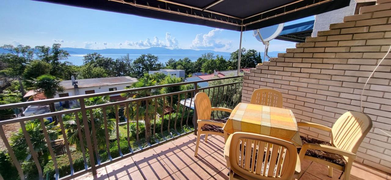 Apartments Italo By El-Pi Tours Нівице Екстер'єр фото