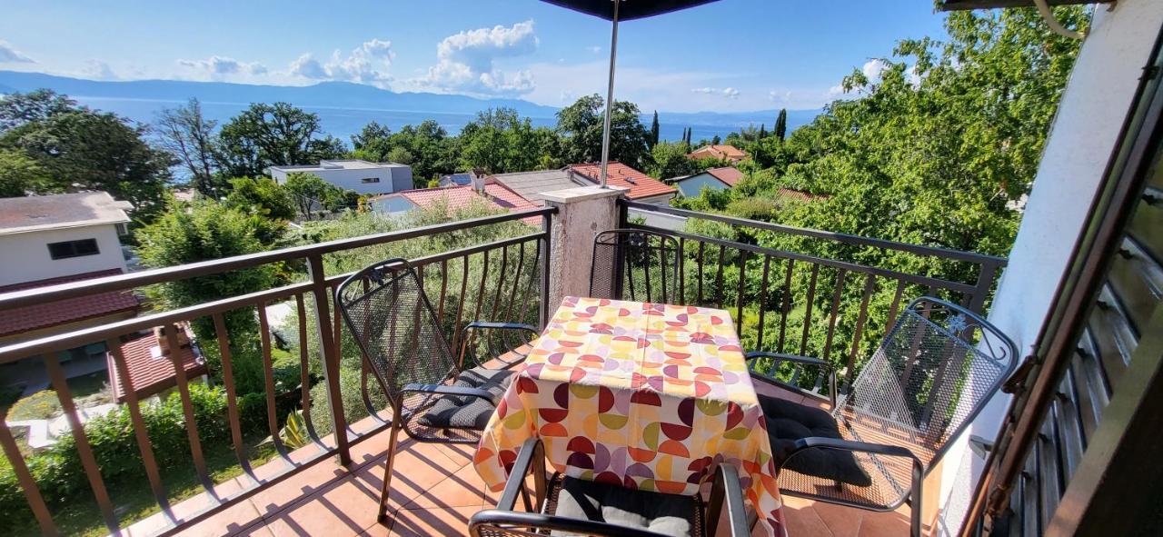 Apartments Italo By El-Pi Tours Нівице Екстер'єр фото