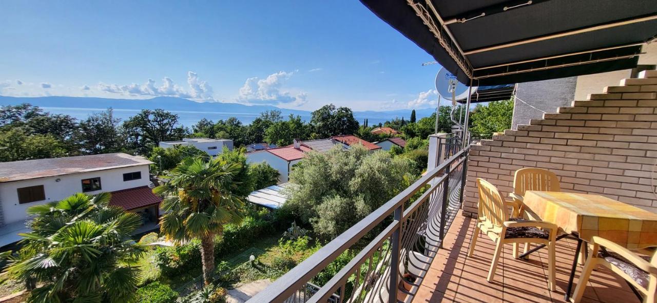 Apartments Italo By El-Pi Tours Нівице Екстер'єр фото